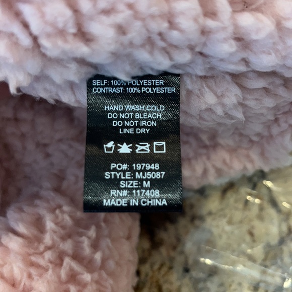 BNWT Bo Peep Reversible Sherpa Jacket, women’s size M - Picture 11 of 14